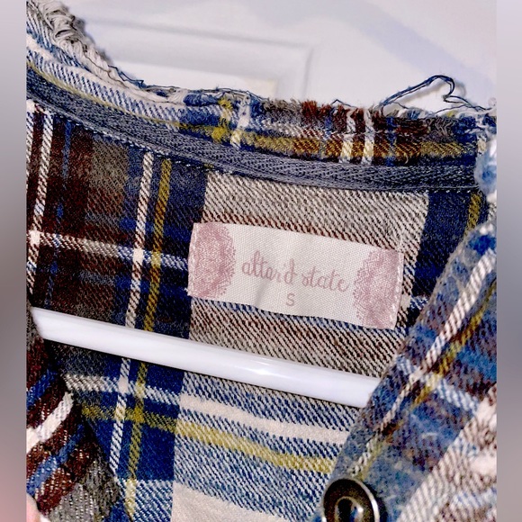 Altar’d State Flannel Blouse Size Small - Picture 3 of 3